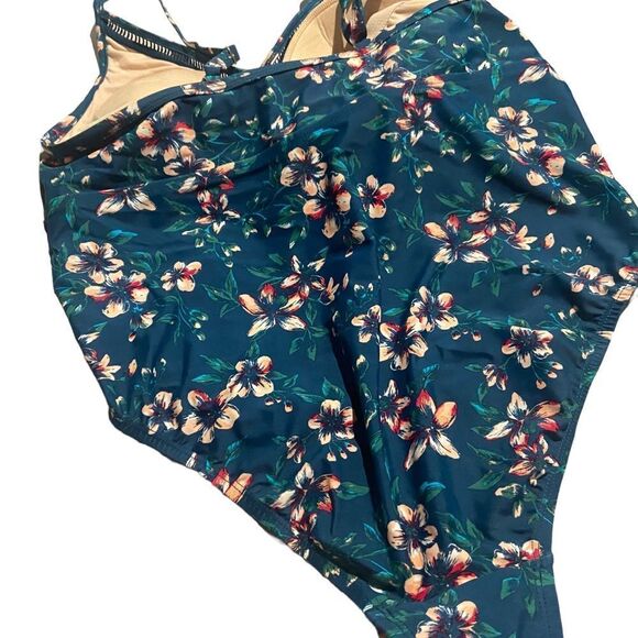 Kona Sol size 16W bathing suit new never worn size 16W - Picture 2 of 2